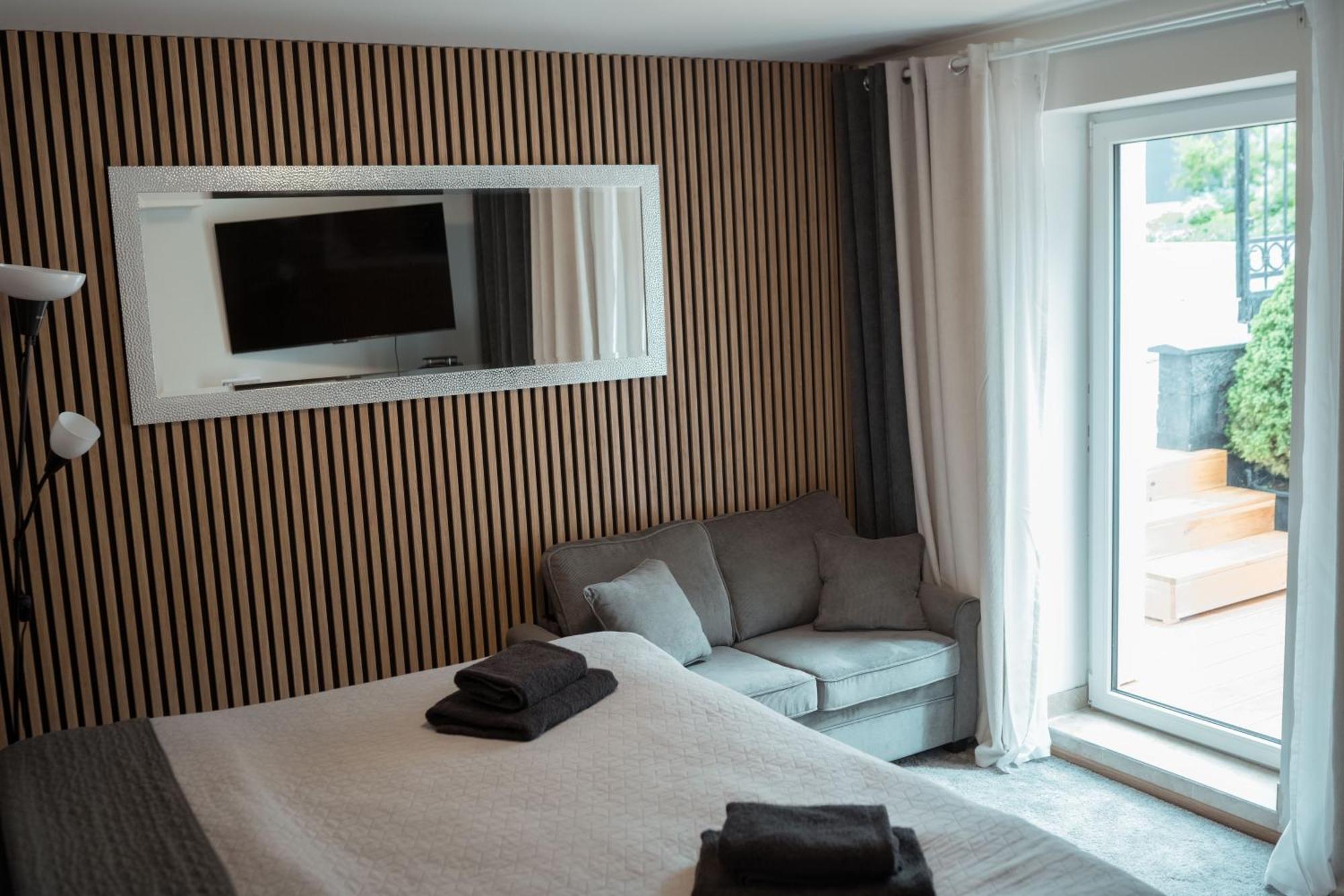 Airport Luxury Apartment & Spa Praga Camera foto
