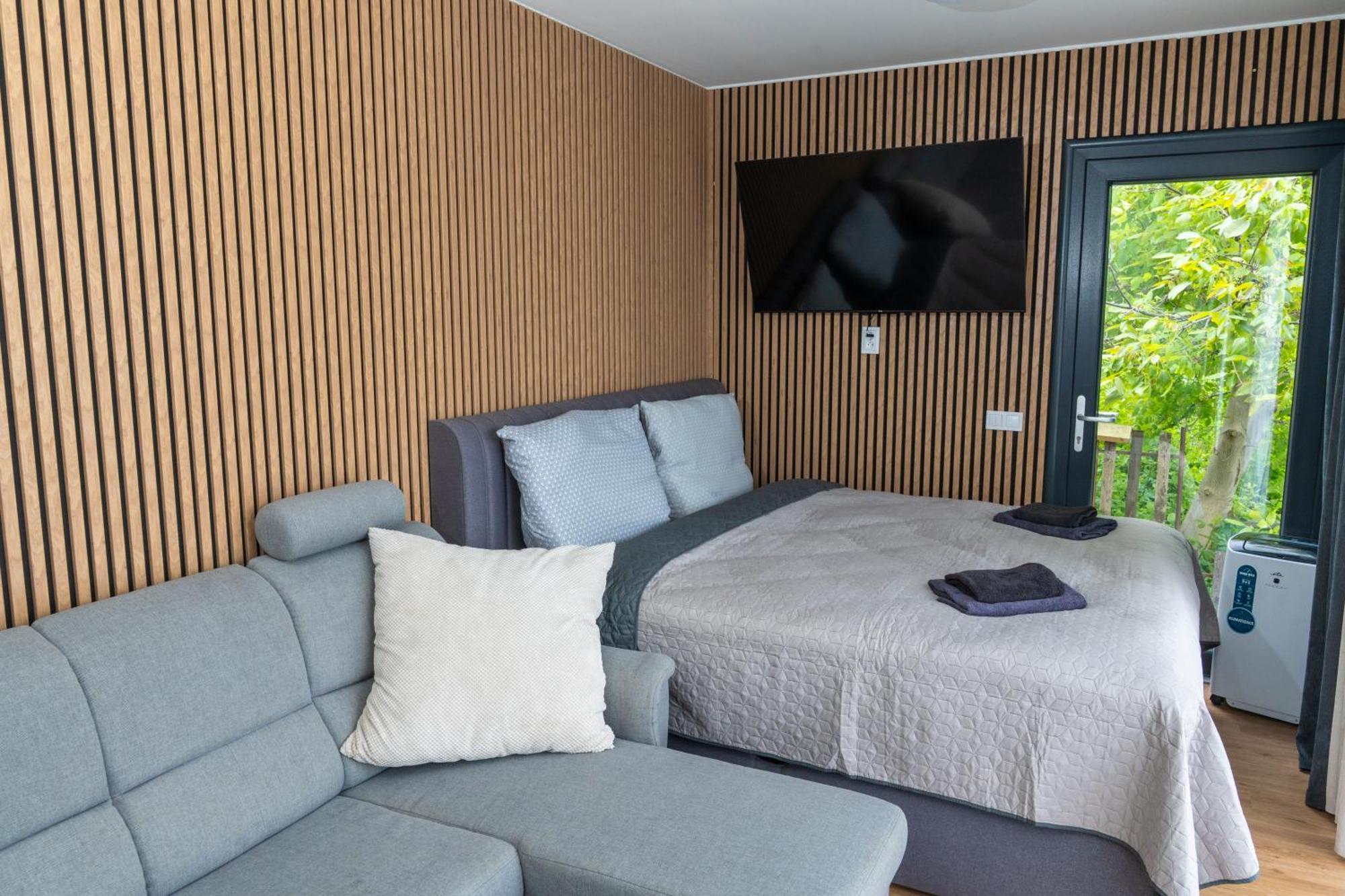 Airport Luxury Apartment & Spa Praga Camera foto